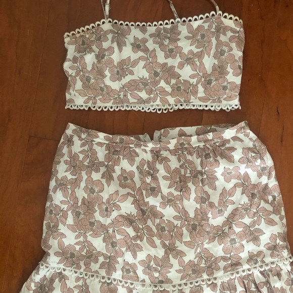 Two piece floral set - Picture 3 of 3
